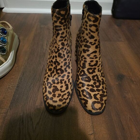 NWT-Steve Madden Leopard Jozie Print Heeled Boots - Picture 6 of 14